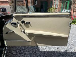 Image 16/20 of Mercedes-Benz 280 SE 3,5 (1971)