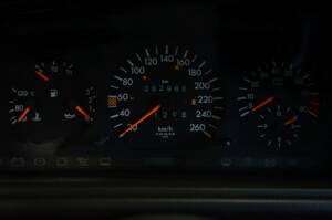 Image 19/38 of Mercedes-Benz 300 CE-24 (1992)
