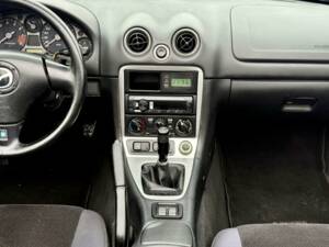 Afbeelding 11/25 van Mazda MX-5 1.6 (2000)