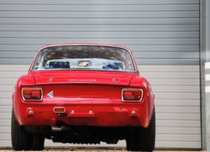 Immagine 37/48 di Alfa Romeo Giulia 1750 GT Am (1970)