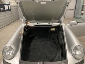 Image 102/132 of Porsche 911 Speedster 3.2 (1989)