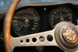 Image 12/28 of Jaguar E-Type 3.8 (1962)