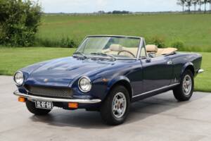 Image 18/50 of FIAT 124 Spider CS1 (1978)