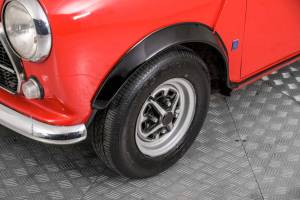 Image 28/50 de Innocenti Mini Cooper 1300 (1975)