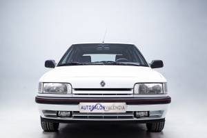 Bild 2/29 von Renault R 21 TXI (1992)