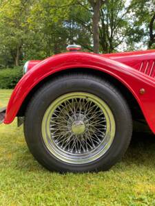 Image 8/18 of Morgan Roadster V6 (2013)