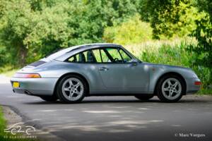 Image 31/63 of Porsche 911 Carrera (1996)