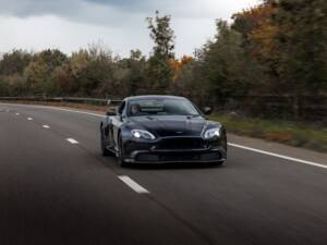 Image 24/65 of Aston Martin Vantage GT8 (2017)