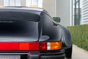 Imagen 26/32 de Porsche 911 Speedster 3.2 (1989)