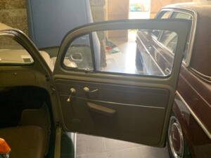 Immagine 49/56 di Volkswagen Maggiolino 1100 Standard "Ovali" (1954)