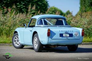 Image 37/43 of Triumph TR 4 (1962)
