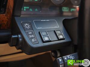 Bild 32/50 von Jaguar Sovereign 3.6 (1988)