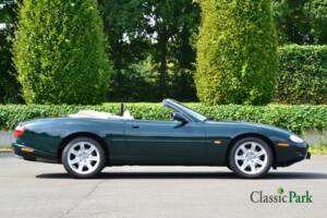 Imagen 17/50 de Jaguar XK8 4.0 (1998)