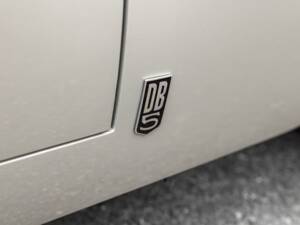 Immagine 69/74 di Aston Martin DB 5 Vantage (1964)