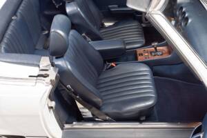 Bild 36/46 von Mercedes-Benz 420 SL (1985)