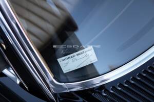 Image 18/37 of Mercedes-Benz 560 SL (1989)