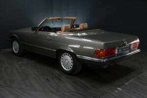 Image 4/50 de Mercedes-Benz 420 SL (1987)