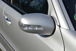 Imagen 62/100 de Mercedes-Benz E 55 AMG (2003)