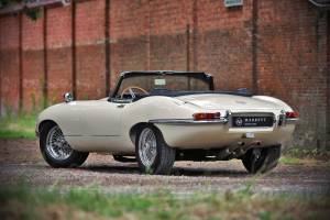 Immagine 3/50 di Jaguar Type E 4.2 (1965)