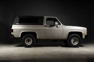 Image 16/37 of Chevrolet Blazer (1984)