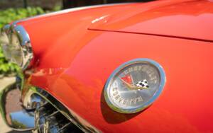 Image 13/51 of Chevrolet Corvette (1960)