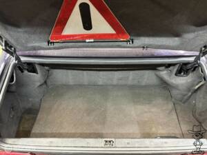 Image 15/40 of Mercedes-Benz 300 SL-24 (1990)