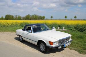 Image 2/16 de Mercedes-Benz 380 SL (1983)