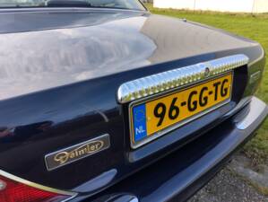 Image 25/71 of Daimler Super V8 (2000)