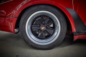 Immagine 42/96 di Porsche 911 Speedster 3.2 (1989)