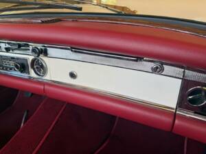 Image 11/11 of Mercedes-Benz 280 SL (1971)
