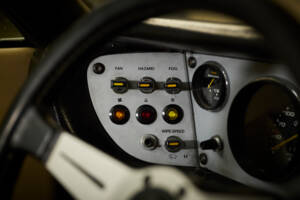 Image 86/100 de Ferrari Dino 308 GT4 (1976)