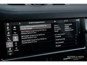 Image 22/32 of Porsche Cayenne Coupé E-Hybrid (2020)