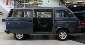 Bild 2/34 von Volkswagen T3 Caravelle GL 1.9 (1987)