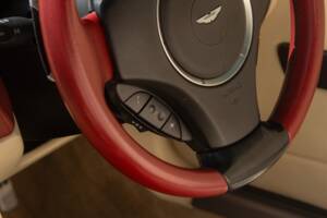 Image 45/50 of Aston Martin DB 9 Volante (2006)