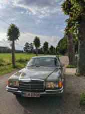 Image 4/4 of Mercedes-Benz 280 SEL (1976)