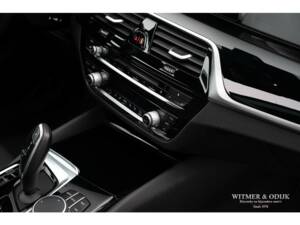 Image 13/50 of ALPINA B5 Touring Biturbo AWD (2017)