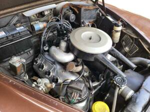 Image 40/42 of Jaguar Mk II 2.4 (1964)