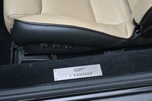 Image 44/50 de Aston Martin DB 7 Vantage (2002)