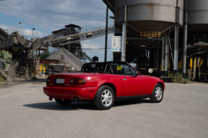 Immagine 9/24 di Mazda MX-5 1.6 (1992)