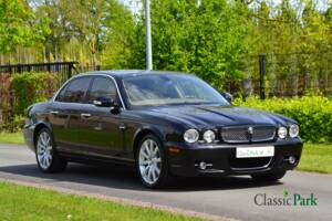 Immagine 7/50 di Jaguar XJ 2.7 D (2008)