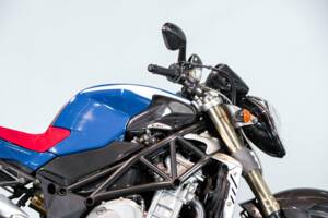 Image 31/50 de MV Agusta DUMMY (2004)