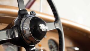 Image 22/30 of Jaguar XK 120 SE OTS (1953)