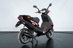 Image 4/21 of Aprilia DUMMY (1997)