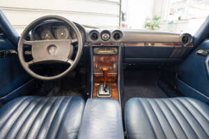 Image 22/33 de Mercedes-Benz 500 SL (1985)