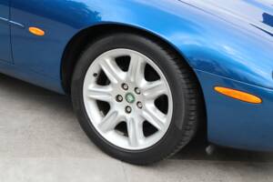 Image 43/50 de Jaguar XK8 4.0 (1997)