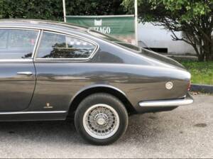 Image 6/8 of FIAT 1300 Vignale (1966)