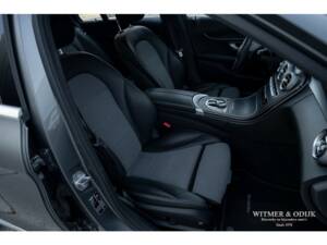 Imagen 8/29 de Mercedes-Benz C 180 T (2016)