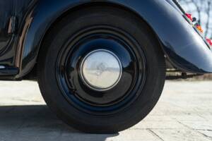 Image 31/50 de FIAT 500 B Topolino (1948)