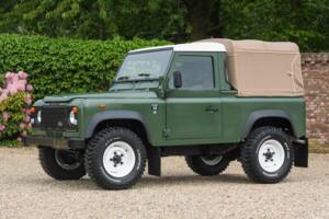 Immagine 35/50 di Land Rover 90 (1990)
