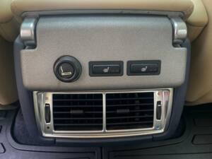 Bild 47/48 von Land Rover Range Rover Vogue V8 (2004)